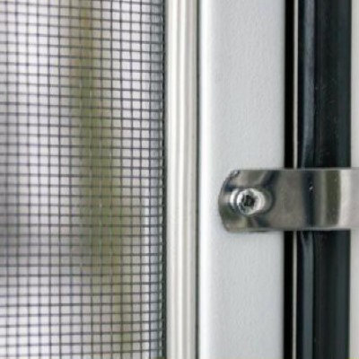 PVC-ikkunat karjalle, navetta, hyttysverkot, valmistaja Puola